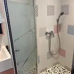 Apartment Dans Vue Piscine Partagee
